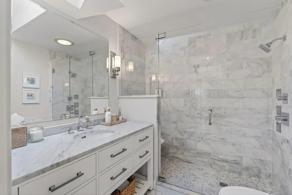 252 Foreside Road Falmouth ME 04105