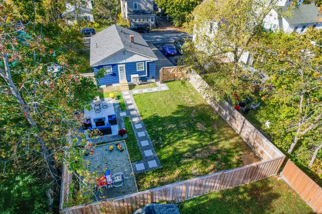 139 Palm Street Bangor ME 04401
