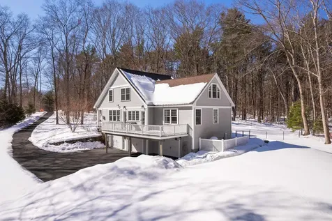 30 Drake Lane Kittery ME 03904