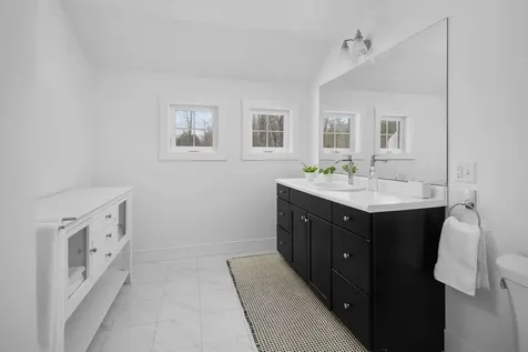 30 Drake Lane Kittery ME 03904