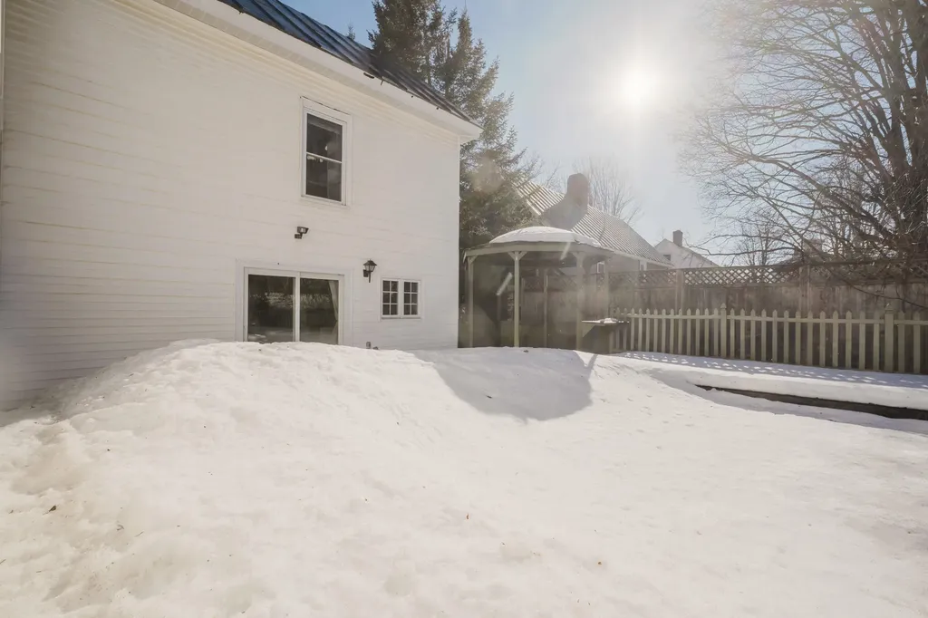 18 Maple Street Skowhegan ME 04976