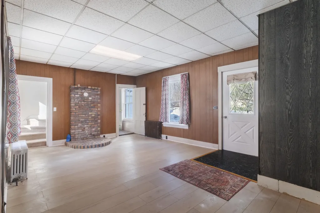 18 Maple Street Skowhegan ME 04976