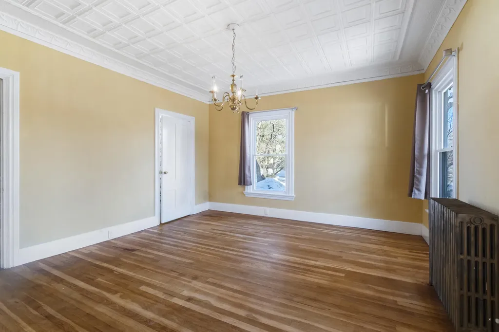 18 Maple Street Skowhegan ME 04976