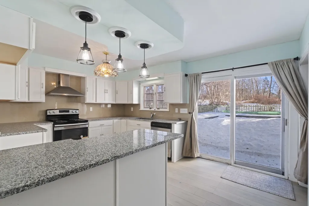 18 Maple Street Skowhegan ME 04976