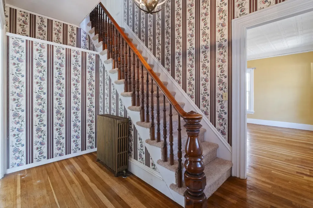 18 Maple Street Skowhegan ME 04976