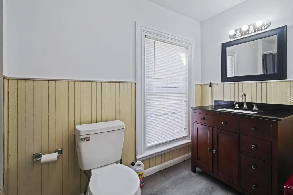 18 Maple Street Skowhegan ME 04976