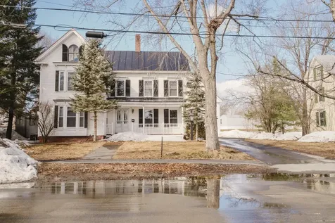 18 Maple Street Skowhegan ME 04976