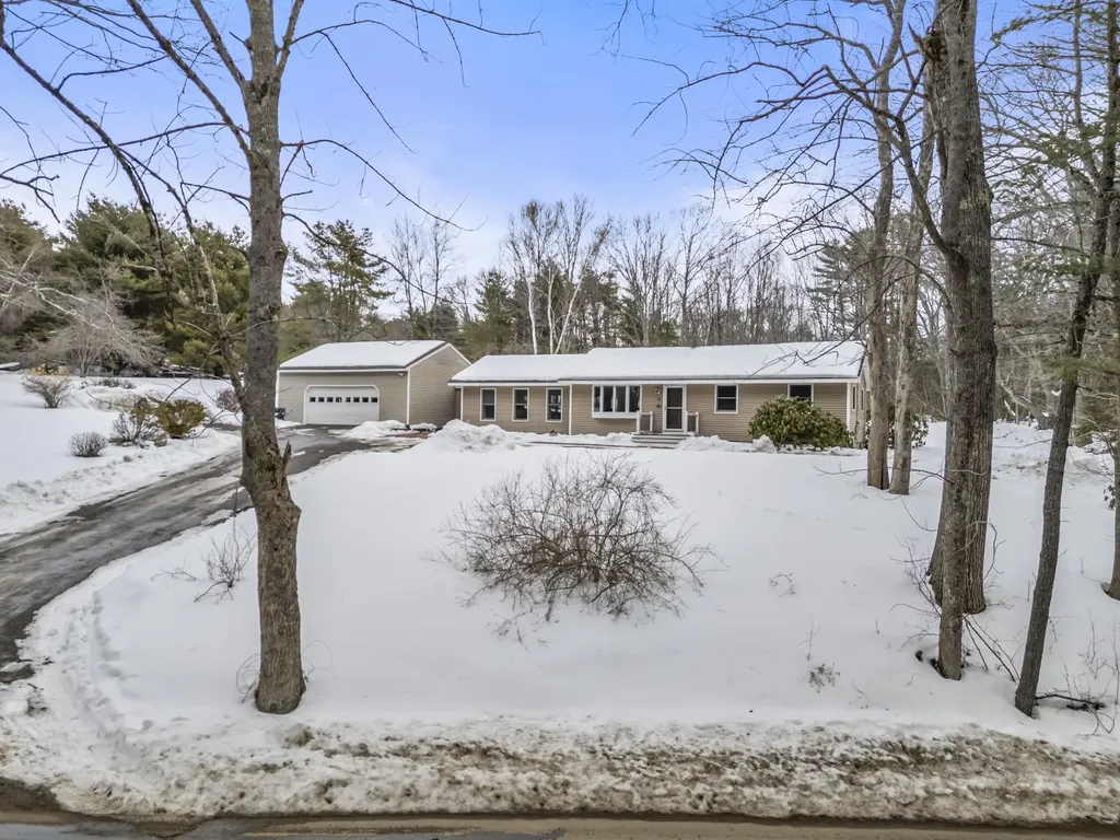 81 Englebrekt Road Edgecomb ME 04556