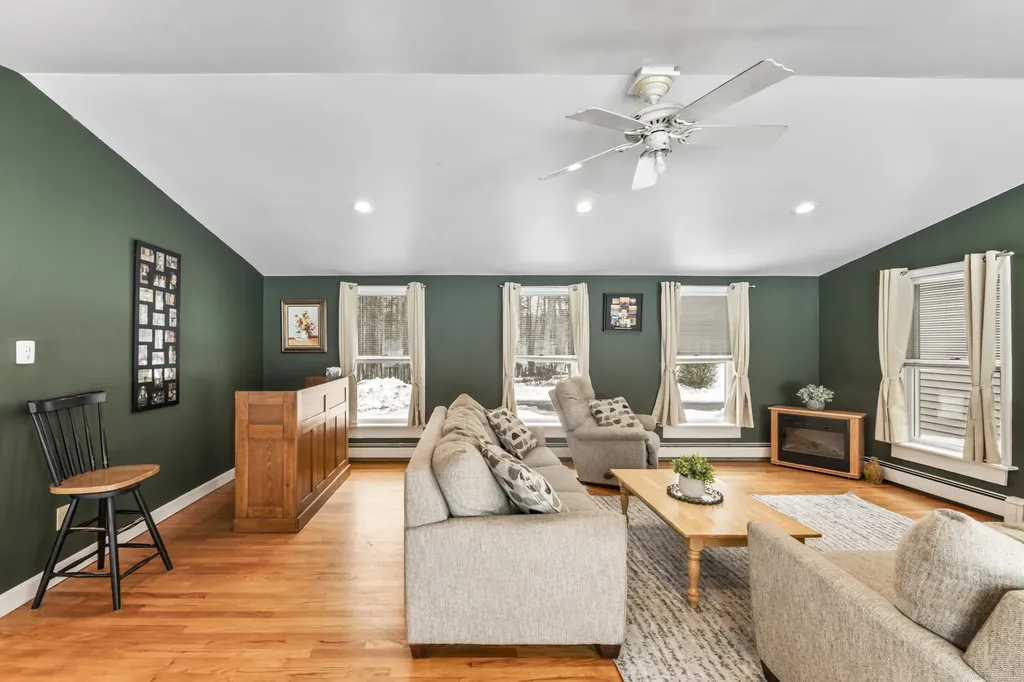 81 Englebrekt Road Edgecomb ME 04556