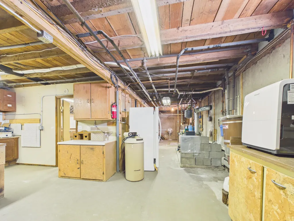138 State Street Van Buren ME 04785