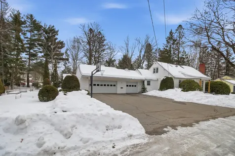 44 O'connell Street Lewiston ME 04240