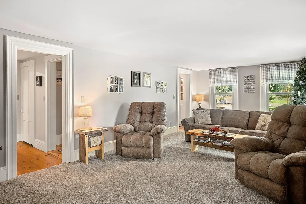697 Fort Hill Road Gorham ME 04038
