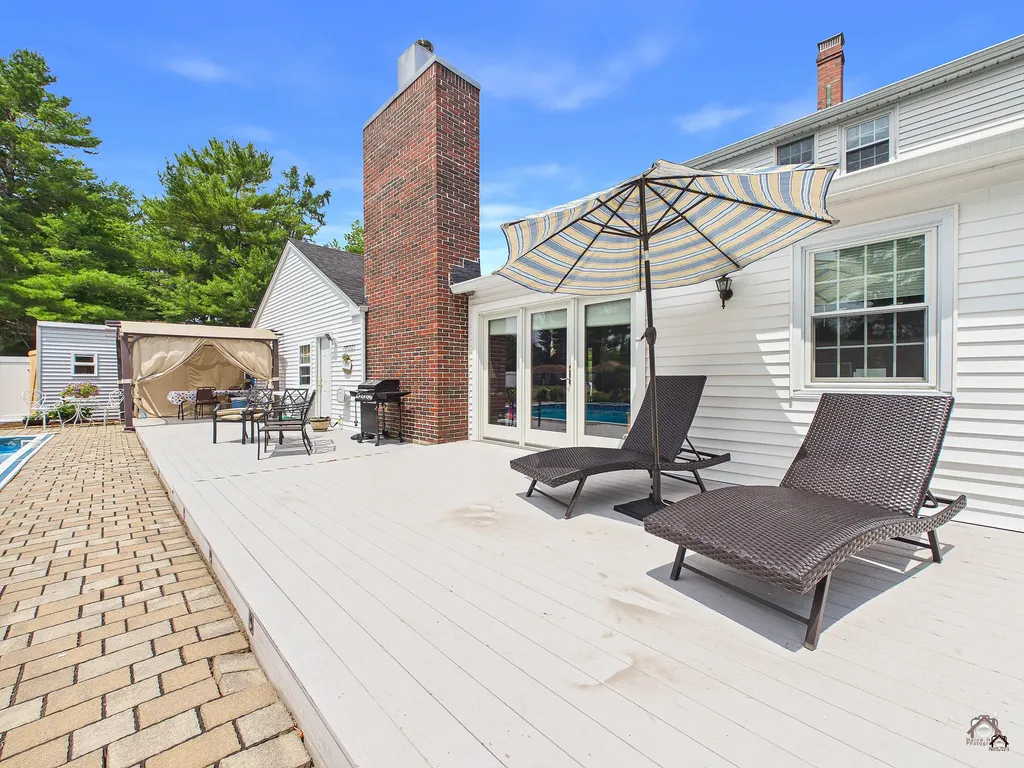 34 Windsor Avenue Augusta ME 04330