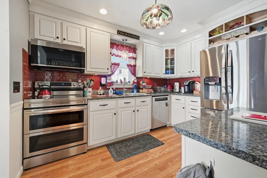 34 Windsor Avenue Augusta ME 04330