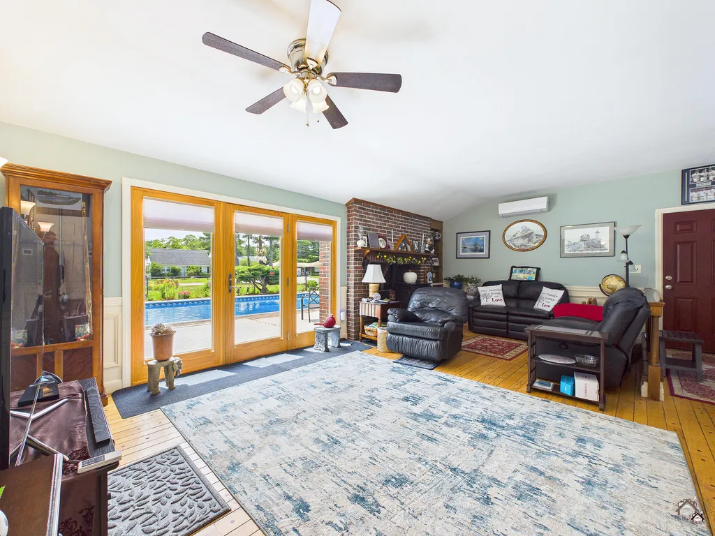 34 Windsor Avenue Augusta ME 04330
