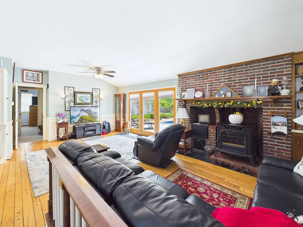 34 Windsor Avenue Augusta ME 04330