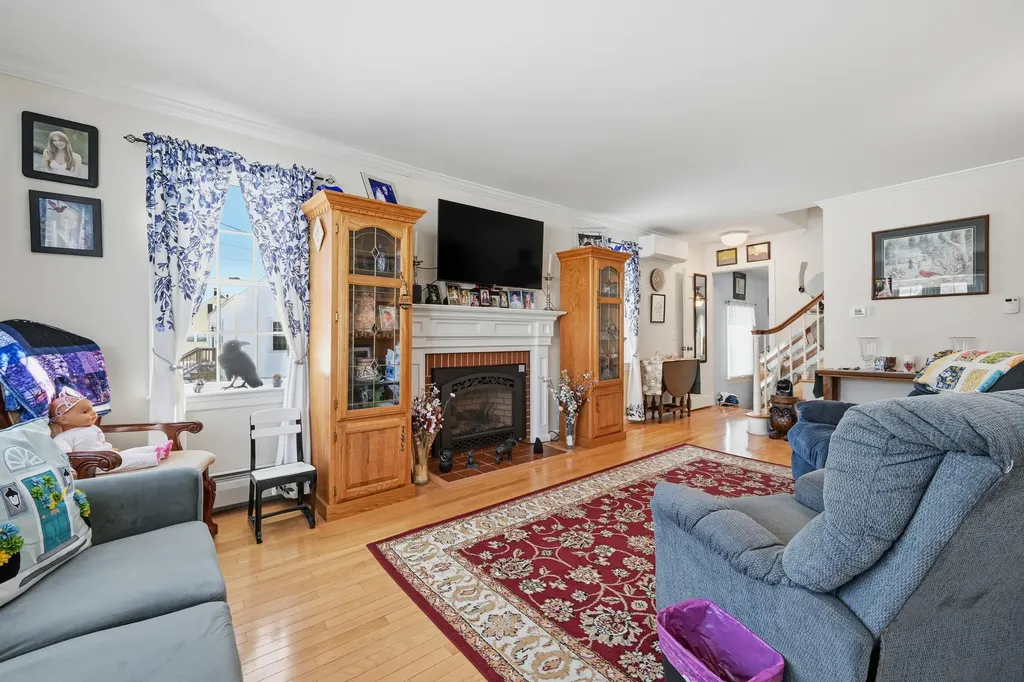 34 Windsor Avenue Augusta ME 04330