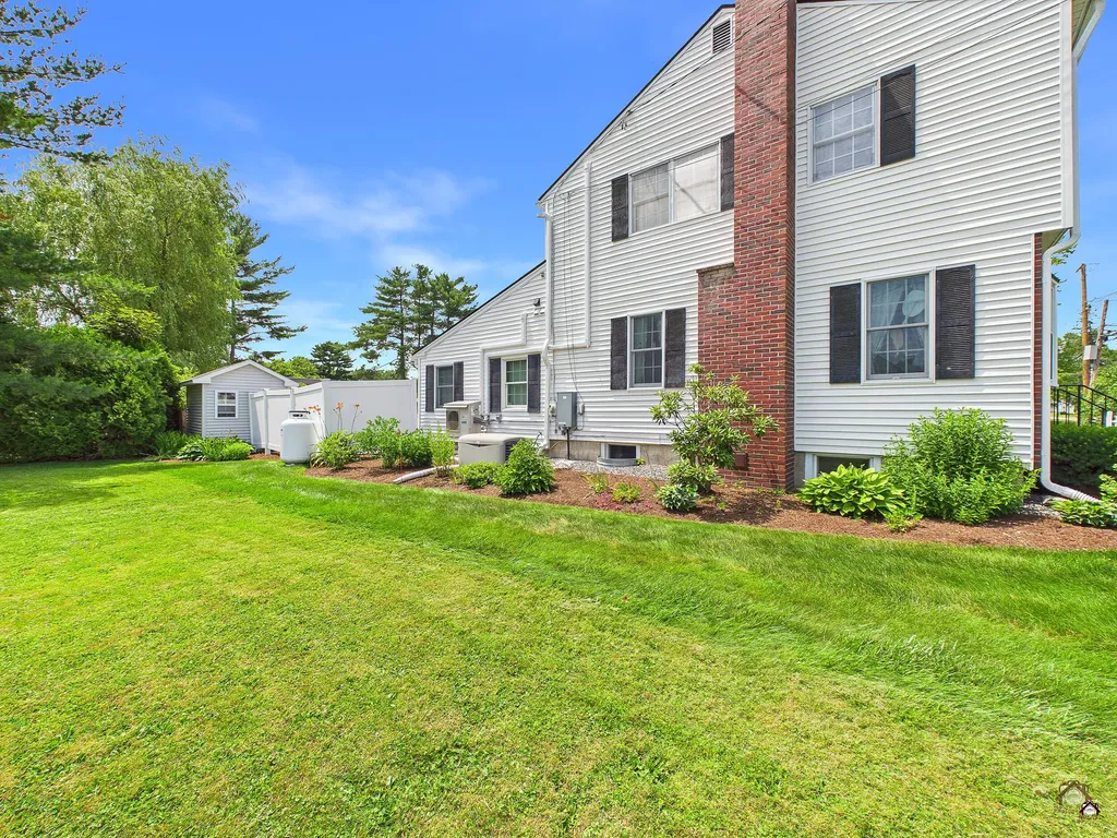 34 Windsor Avenue Augusta ME 04330