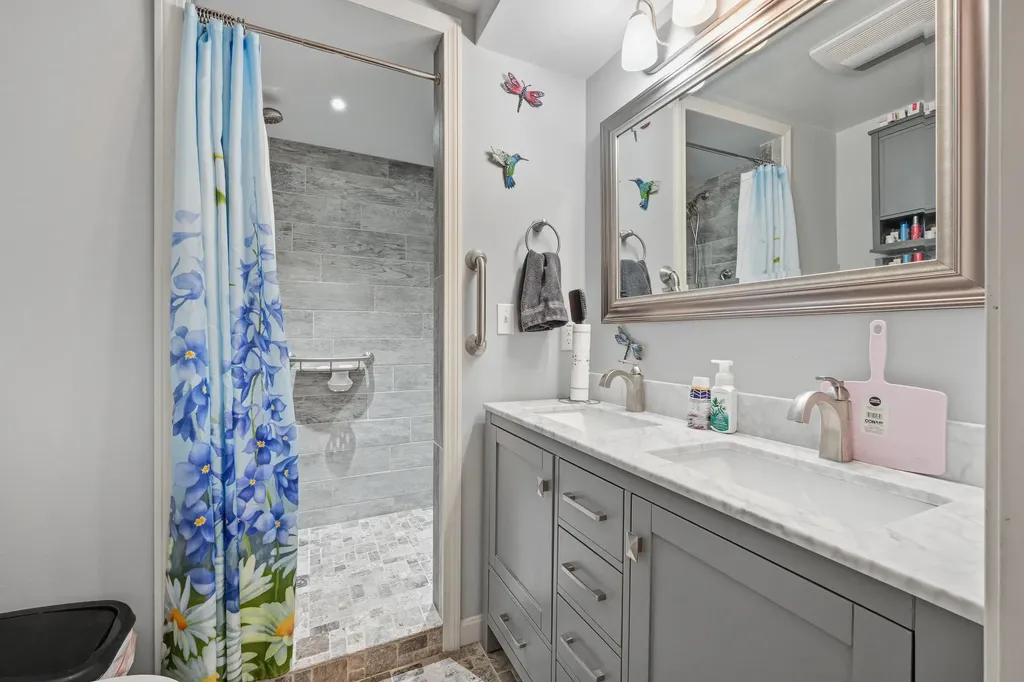 34 Windsor Avenue Augusta ME 04330