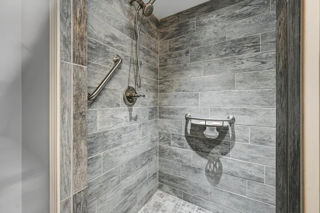 34 Windsor Avenue Augusta ME 04330
