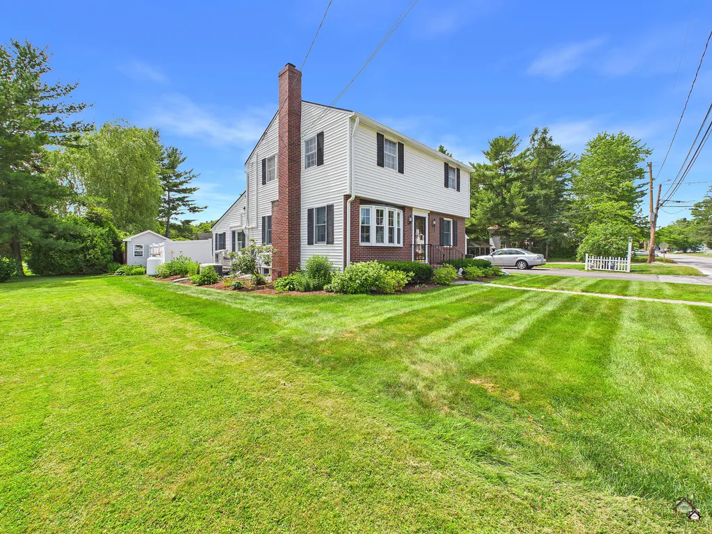 34 Windsor Avenue Augusta ME 04330