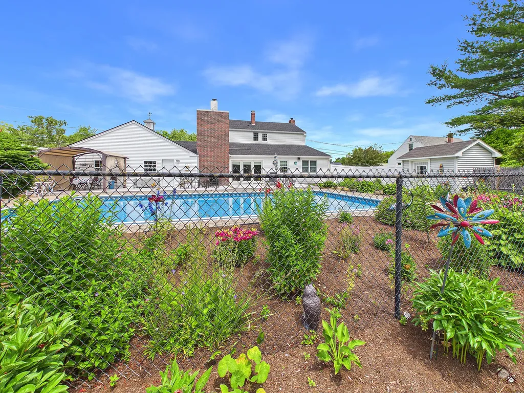 34 Windsor Avenue Augusta ME 04330