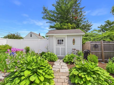 34 Windsor Avenue Augusta ME 04330