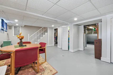 34 Windsor Avenue Augusta ME 04330