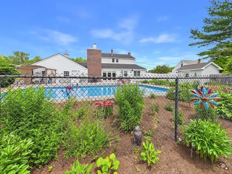 34 Windsor Avenue Augusta ME 04330