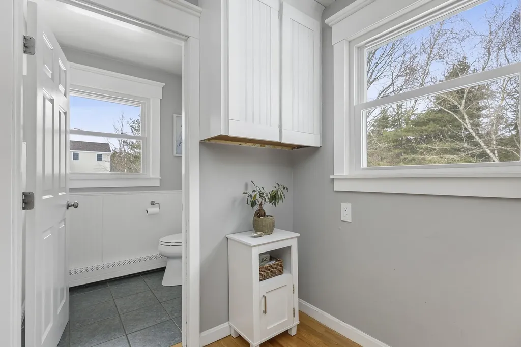 8 Rhonda Drive Scarborough ME 04074