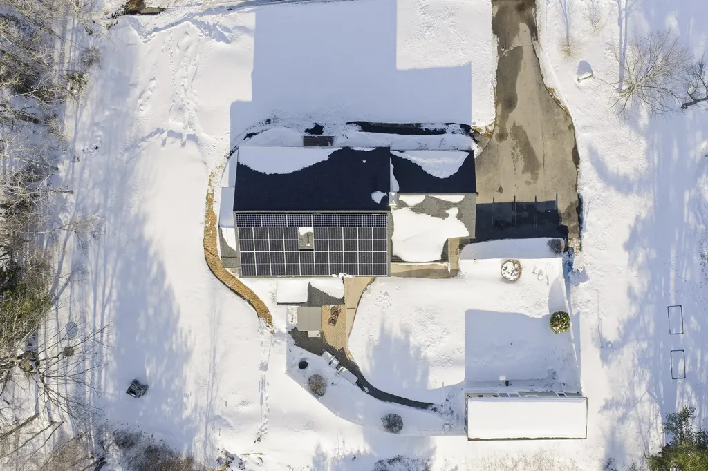 8 Rhonda Drive Scarborough ME 04074