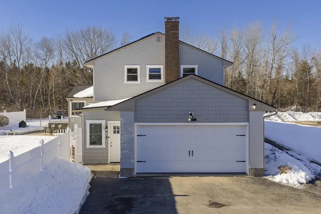 8 Rhonda Drive Scarborough ME 04074