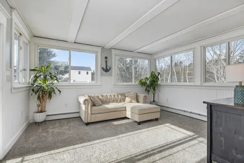 8 Rhonda Drive Scarborough ME 04074