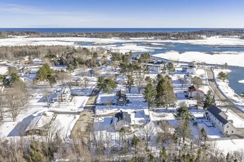 8 Rhonda Drive Scarborough ME 04074