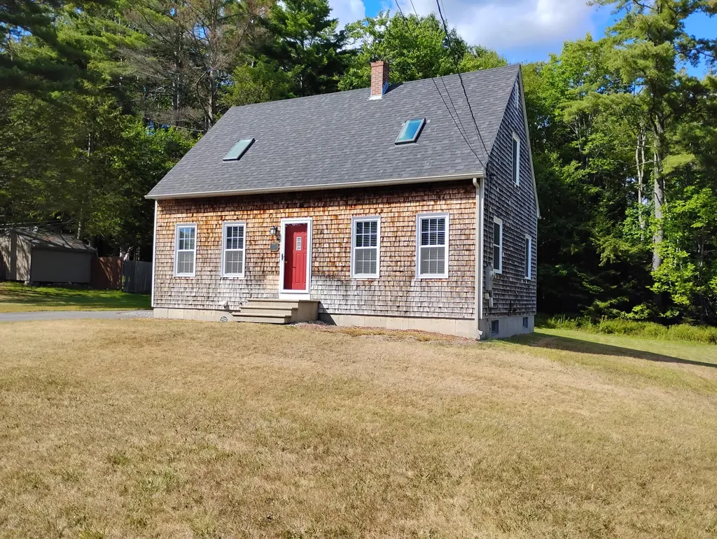 11 Pike Street Lisbon ME 04252