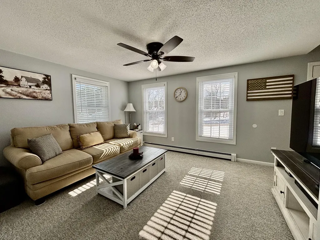 11 Pike Street Lisbon ME 04252