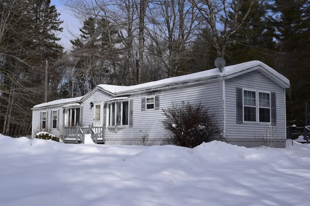 861 Waltham Road Waltham ME 04605