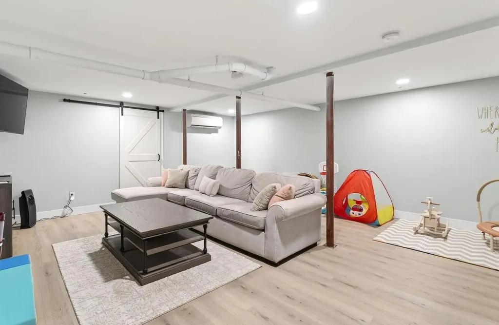 20 Revolution Drive Windham ME 04062