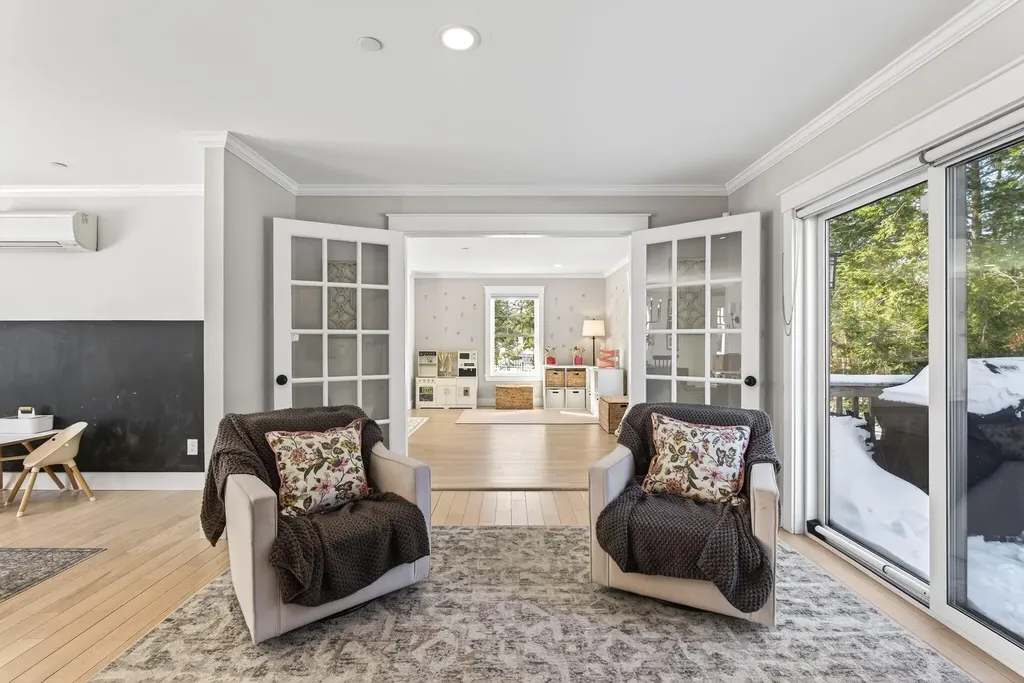 20 Revolution Drive Windham ME 04062