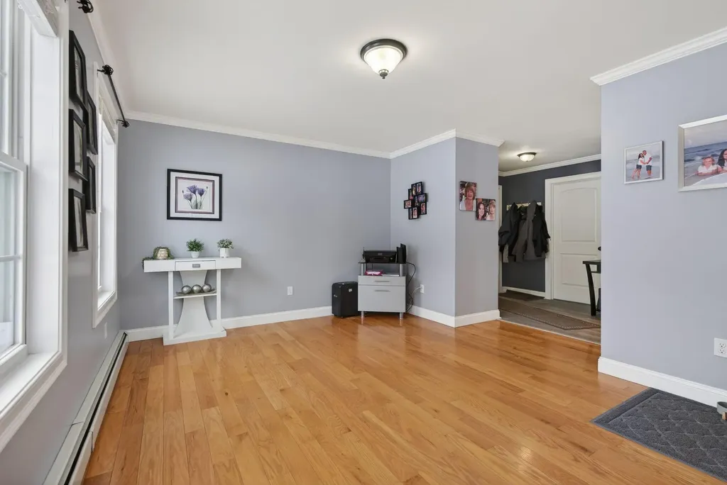 16 Norway Road Gorham ME 04038
