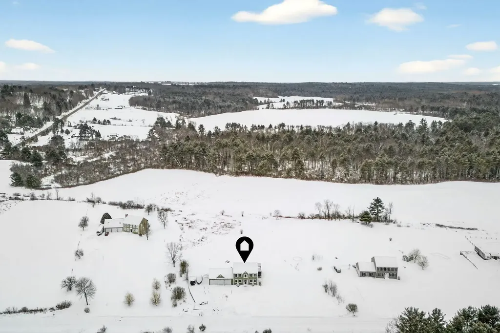 16 Norway Road Gorham ME 04038