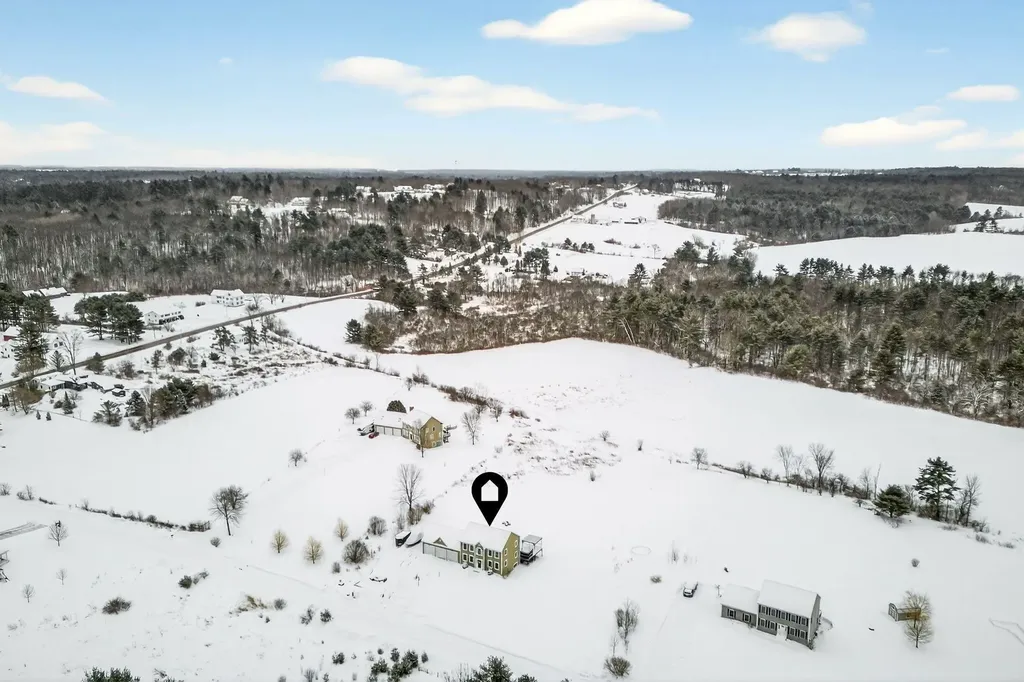 16 Norway Road Gorham ME 04038