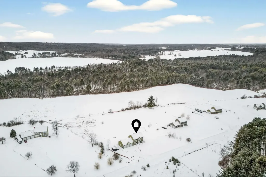 16 Norway Road Gorham ME 04038