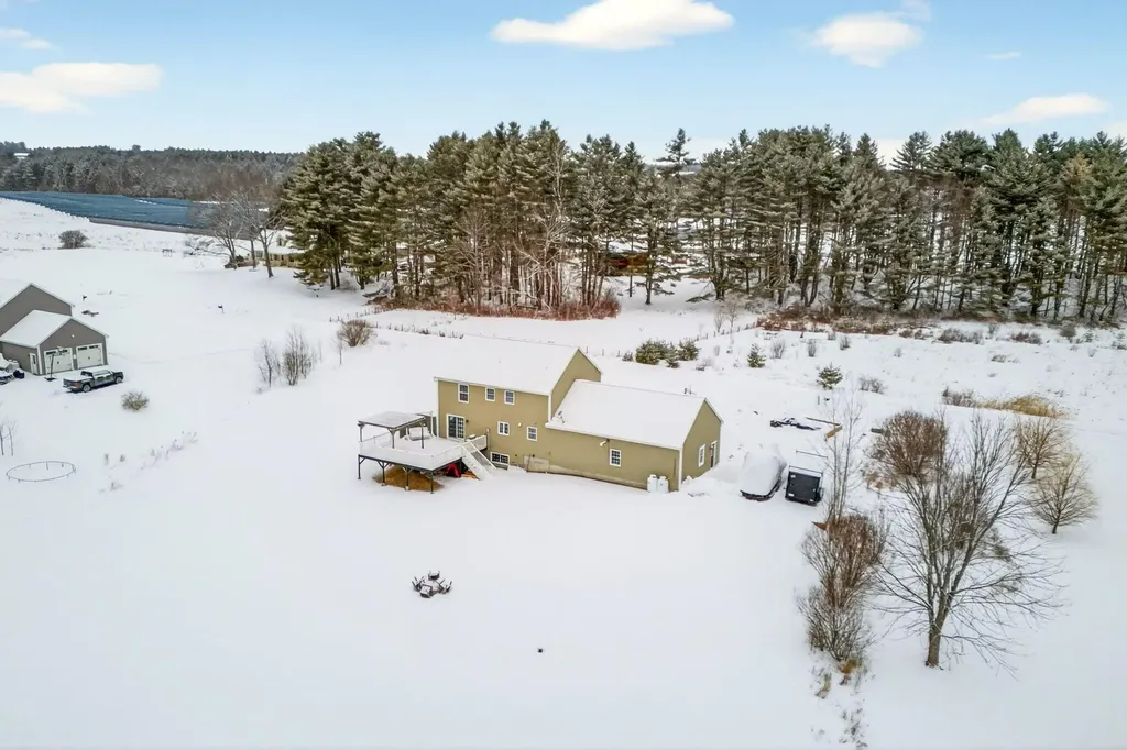 16 Norway Road Gorham ME 04038