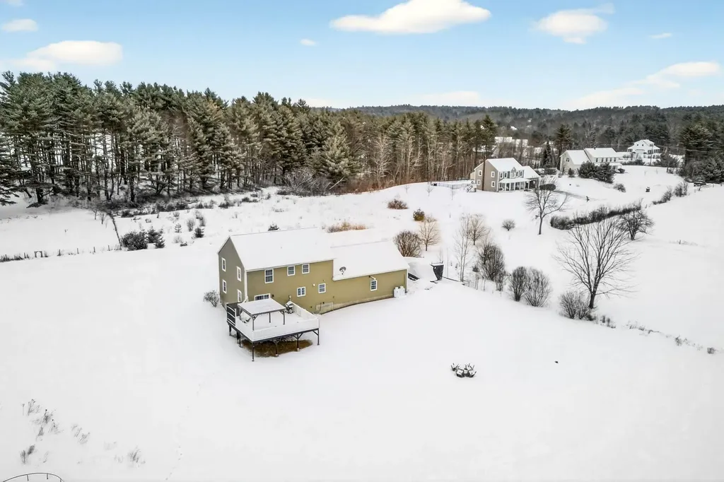 16 Norway Road Gorham ME 04038