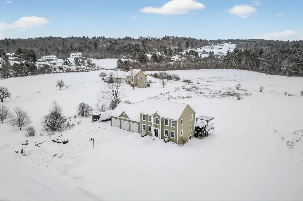 16 Norway Road Gorham ME 04038