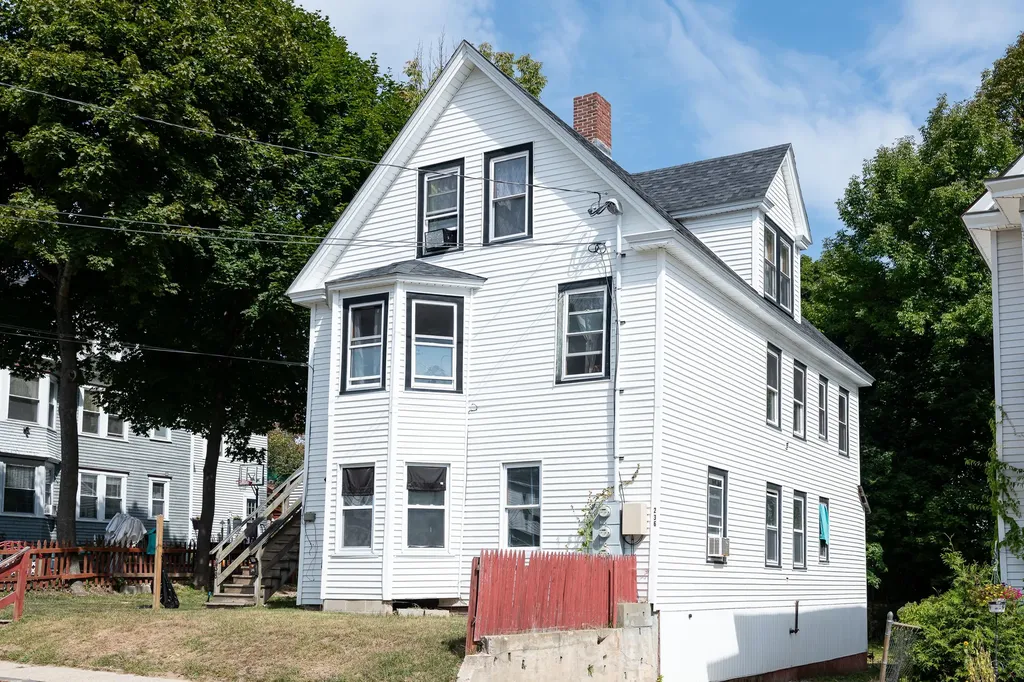 236 Knox Street Rumford ME 04276