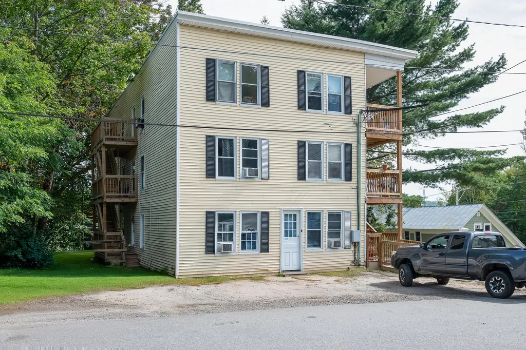 512 Kennebec Street Rumford ME 04276