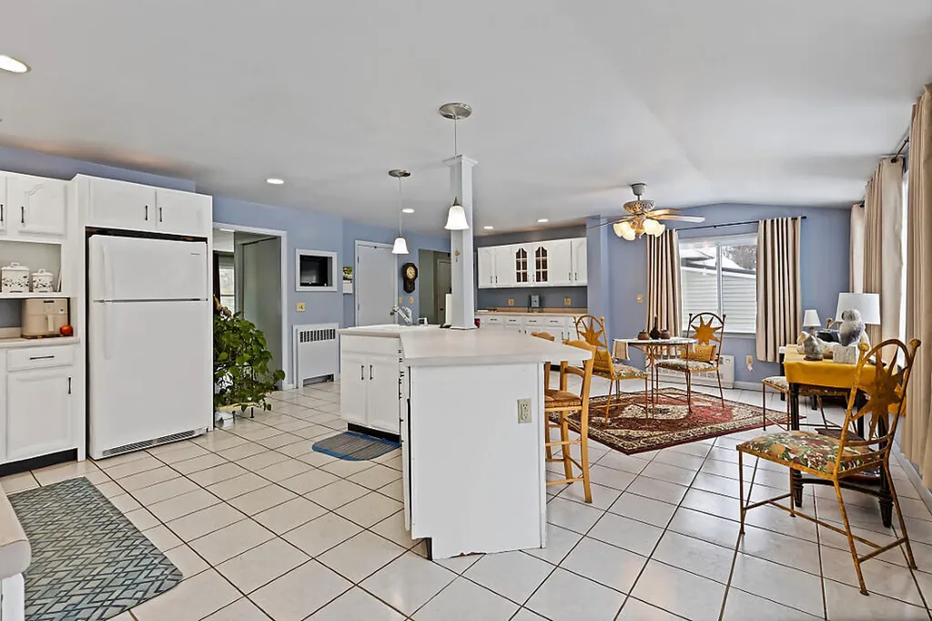 381 W River Road Augusta ME 04330