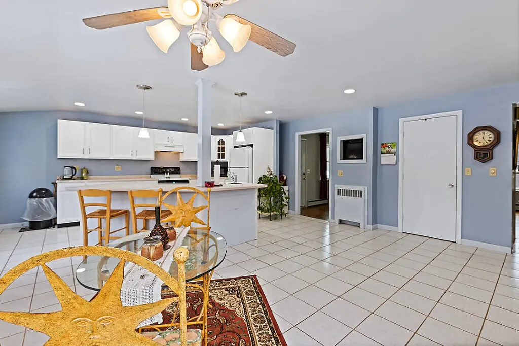 381 W River Road Augusta ME 04330